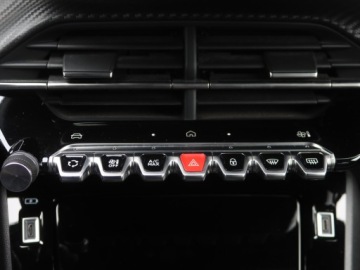 Peugeot 2008 II SUV 1.2 PureTech 100KM 2023 Peugeot 2008 1.2 PureTech, Salon Polska, zdjęcie 15