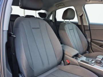 Audi A4 B9 Limousine Facelifting 2.0 35 TFSI 150KM 2020 Audi A4 Limousine Salon PolskaFaktura VAT Po duzym serwisie Full LED, zdjęcie 11