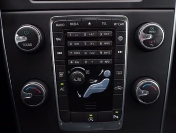 Volvo V60 I Kombi Facelifting 2.0 D2 DRIVE-E 120KM 2016 Volvo V60 D2 2.0, Navi, Klima, Klimatronic, zdjęcie 12