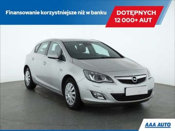 Opel Astra J Hatchback 5d 1.6 Turbo ECOTEC 180KM 2010 Opel Astra 1.6 T, Salon Polska, Serwis ASO