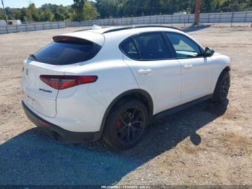 Alfa Romeo Stelvio SUV Facelifting 2.0 Turbo 280KM 2020 Alfa Romeo Stelvio 2020 Alfa Romeo Stelvio RWD 2.0 Benzyna 280KM, zdjęcie 4