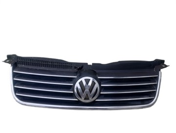 VW PASSAT B5 FACELIFT MŘÍŽKA CHLADIČŮ MASKA ZNAK LOGO 3B0853651L