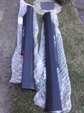 ALFA GTV SPIDER 916 LISTWY PROGOWE KOMPLET NIE CUP 113336999 113337099