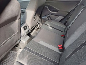 Volkswagen T-Roc I SUV Facelifting 1.5 TSI ACT 150KM 2022 Volkswagen T-Roc 1.5 TSI 150KM Life KameraVirtualGrzane FoteleAndroidSalon, zdjęcie 21