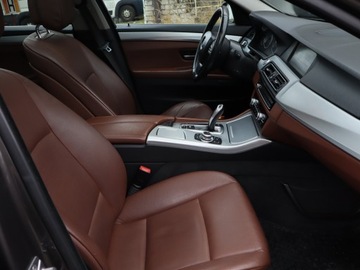 BMW Seria 5 F10-F11 Touring 520d 184KM 2011 BMW 5 520d, 181 KM, Automat, Skóra, Navi, Xenon, zdjęcie 8