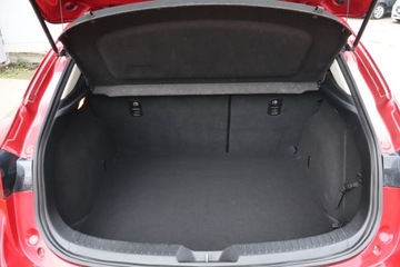 Mazda 3 III Hatchback Facelifting 2.0 SKYACTIV-G 120KM 2017 Mazda 3 2.0 Skyactiv-G, Automat, Navi, Klima, zdjęcie 13