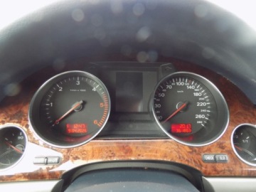 Audi A8 D3 2005 Audi A8 Bialoleka 3.0T. Diesel TDI (211KM) 2005r prod. KOMIS TYSIAK, zdjęcie 13