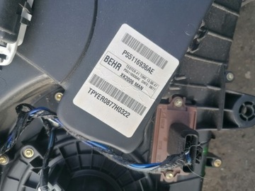 JEEP COMMANDER 12R 5.7 V8 RADIÁTOR ZADNÍ P5516936AE