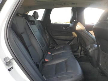 Volvo XC60 II 2021 Volvo XC 60 T5 Momentum 2021 2.0l 2.0 Benzyna 250KM, zdjęcie 11