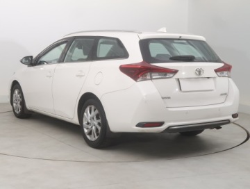 Toyota Auris II Touring Sports Facelifting 1.6 Valvematic 132KM 2016 Toyota Auris 1.6 Valvematic, Salon Polska, zdjęcie 3