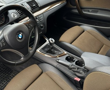 BMW Seria 1 E81/E87 2010 BMW 116 2.0 Benzyna Zarejestrowany Ubezpieczony, zdjęcie 22