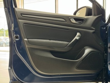 Renault Megane IV Grandtour Facelifting 1.3 TCe 140KM 2020 Renault Megane Limited / 1 właściciel / Salon Pols, zdjęcie 10