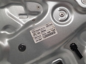 KIA VENGA IX20 MECHANIZMUS ZVEDÁK OKNO LEVÝ PŘEDNÍ 2009-