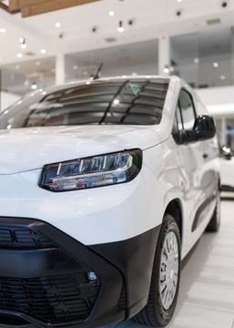 Toyota 2024 Toyota Proace City City 1.5 D-4D Long 2,3t Active 1.5 Diesel 102KM, zdjęcie 8