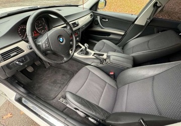 BMW Seria 3 E90-91-92-93 Limuzyna E90 316d 115KM 2011 BMW Seria 3 Oryginalny lakier, bezwypadkowy 2.0 Diesel 116KM, zdjęcie 32