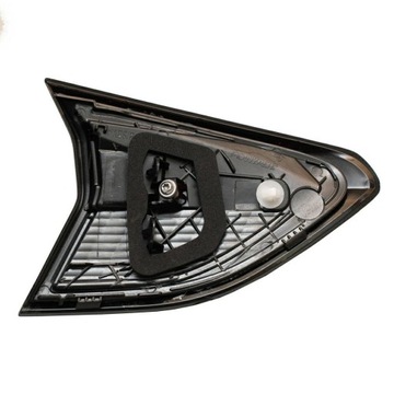 OPEL CORSA F 19- SVĚTLO VNITŘNÍ PRAVÁ ZADNÍ 90194155 39162671 9830096180