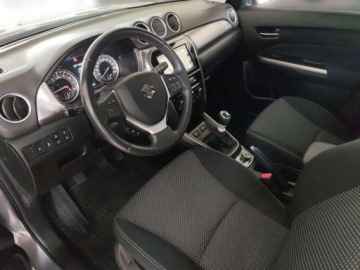 Suzuki 2023 Suzuki Vitara Salon PL Allgrip 1,4 T benzyna 128 KM Premium 1.4 Benzyna, zdjęcie 8