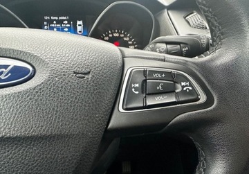 Ford Focus III Sedan Facelifting 1.5 EcoBoost 150KM 2018 Ford Focus 1.5 EcoBoost Titanium Navi Winter 150KM Salon PL 1.5 Benzyna, zdjęcie 9