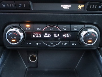 Mazda CX-5 I SUV Facelifting 2.0 SKYACTIV-G 160KM 2017 Mazda CX-5 2.0 Skyactiv-G, Salon Polska, zdjęcie 11