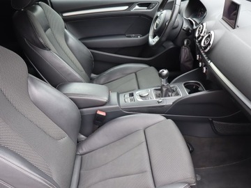 Audi A3 8V Hatchback 3d 1.8 TFSI 180KM 2013 Audi A3 1.8 TFSI, Skóra, Navi, Xenon, Bi-Xenon, zdjęcie 8