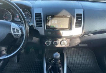 Mitsubishi Outlander II 2.0 MIVEC 147KM 2010 Mitsubishi Outlander Mitsubishi Outlander 2.0 2WD Edition 2.0 Benzyna 147KM, zdjęcie 23