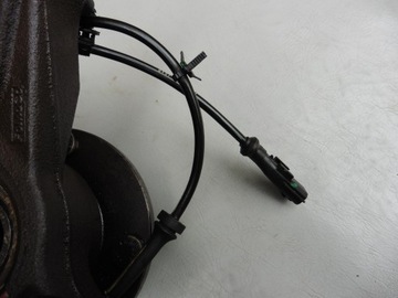 ZWROTNICA PIASTA LEWA PRZÓD FORD FIESTA MK7