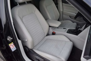 Volkswagen Passat B8 Variant Facelifting 1.5 TSI EVO 150KM 2022 Volkswagen Passat Variant SalonPL 1.5 TSI 150KM DSG Combi HAK Elegance pod, zdjęcie 34