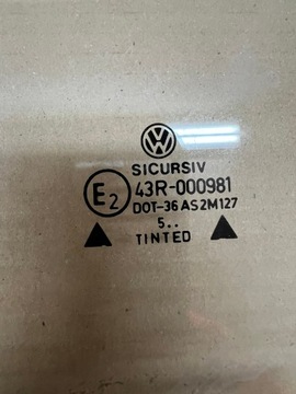 SKLO (OKNO) DVEŘE LEVÝ PŘEDNÍ PASSAT B4 93-97