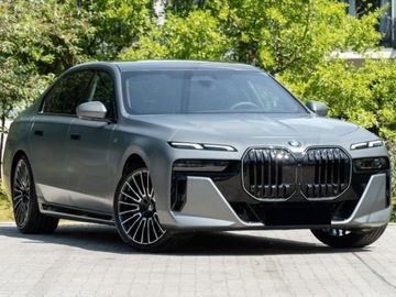 BMW Seria 7 G70 Sedan 3.0 40d 299KM 2025 740d xDrive Sport Sedan 3.0 (299KM) 2025, zdjęcie 4
