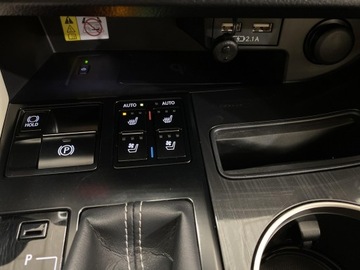 Lexus RX IV SUV Facelifting RX 450h 313KM 2020 Lexus RX 450h F-Impression IV (2015-2020) Lexus RX, zdjęcie 16