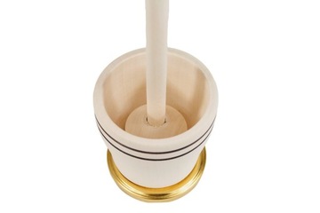 Деревянная масленка для сбивания масла.