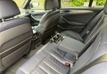 BMW Seria 5 G30-G31 Limuzyna 520d 190KM 2019 BMW Seria 5 BMW Seria 5 520d xDrive M Sport sport 2.0 Diesel 190KM, zdjęcie 31