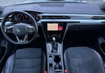 Volkswagen Arteon Fastback Facelifting 2.0 TDI 200KM 2022 Volkswagen Arteon Shooting Brake R-Line 2.0TDI 200KM DSG 4Motion Hak Panor, zdjęcie 16