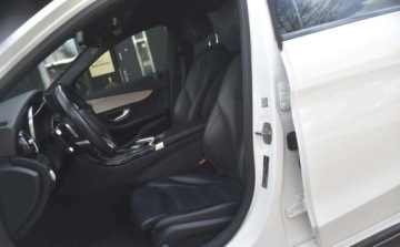 Mercedes Klasa C W205 Kombi 250 211KM 2017 Mercedes-Benz Klasa C Mercedes-Benz Klasa C 2.0 Benzyna 211KM, zdjęcie 9