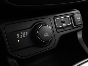 Jeep Renegade SUV 1.4 MultiAir 170KM 2018 Jeep Renegade Limited 4x4 automat 170KM navi, zdjęcie 28