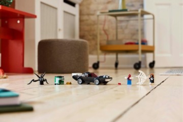 LEGO Marvel 76309 Человек-паук против Венома Мускуломобиль