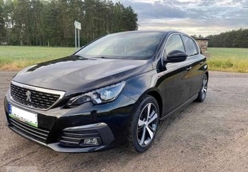Peugeot 308 II Hatchback Facelifting 1.2 PureTech 130KM 2018 Peugeot 308 Peugeot 308 II 1.2 Benzyna 130KM, zdjęcie 1