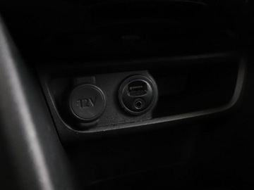 Peugeot 2008 I SUV Facelifting 1.2 PureTech 110KM 2017 Peugeot 2008 1.2 Automat Crossway Panorama Navi, zdjęcie 26