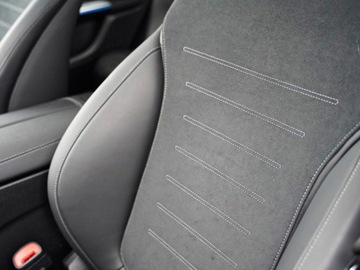 Mercedes GLC C254/X254 Coupe 2.0 200 204KM 2025 GLC Coupe 200 4-Matic AMG Line 2.0 (204KM) 2025, zdjęcie 4