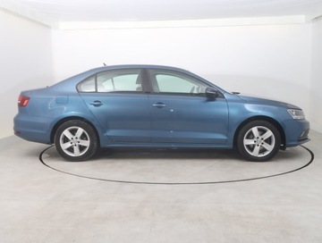 Volkswagen Jetta VI Sedan Facelifting 1.2 TSI 105KM 2017 VW Jetta 1.2 TSI, Salon Polska, 1. Właściciel, zdjęcie 5