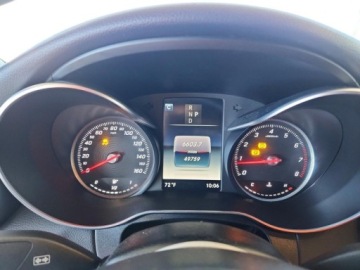 Mercedes Klasa C W205 2018 Mercedes-Benz Klasa C 300 2018 2.0 Benzyna 241KM, zdjęcie 9