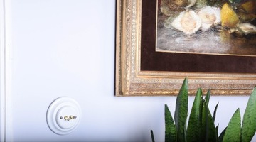 CERAMICZNY WŁĄCZNIK PODTYNKOWY KRZYŻOWY BIAŁY OBROTOWY BEZ RAMKI CWPTKWBR