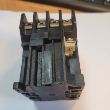 Контакторное реле LC1-D163 [10]