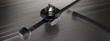 Кабельная стяжка с елочным зажимом для 6 мм отверстия VAG (CLK6) - 50 шт.