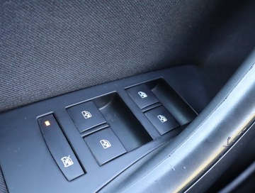 Opel Astra J Sedan 1.6 Twinport ECOTEC 115KM 2016 Opel Astra 1.6 16V, Salon Polska, Skóra, Klima, zdjęcie 13