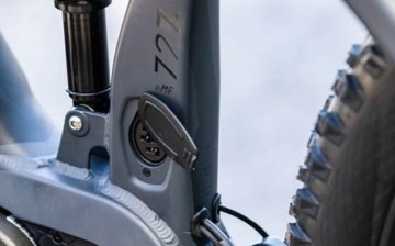 Крышка гнезда аккумуляторной батареи Bosch PowerTube в рамке