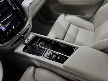 Volvo XC60 II Crossover D5 235KM 2018 Volvo XC 60 D5 Inscription AWD / 1właściciel / Sal, zdjęcie 22