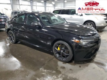 Alfa Romeo Giulia II Sedan Facelifting 2.0 Turbo 280KM 2020 Alfa Romeo Giulia Giulia TI Q4 2020, R-4 280KM, 4x4, od ubezpieczalni 2.0