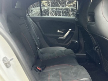 Mercedes Klasa A W177/V177 2025 MERCEDES-BENZ A Klasa 250 e AMG Line 1.3 272KM, zdjęcie 13