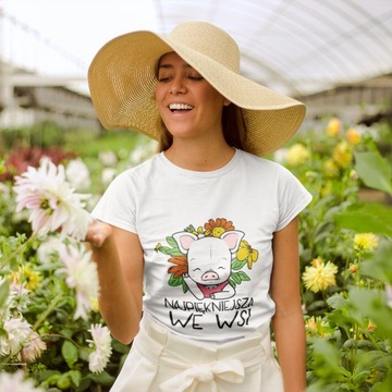 ФУТБОЛКА САМАЯ КРАСИВАЯ СВИНКА В ДЕРЕВНЕ